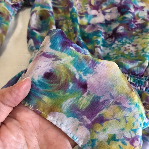 Lavender floral sheer top Small - Picture 6 of 6